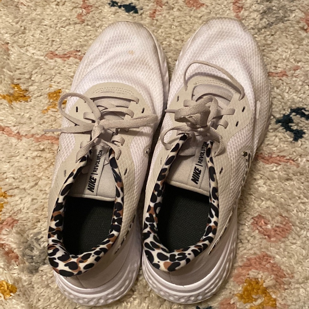 White and cheetah print Nike revolutions- size 11